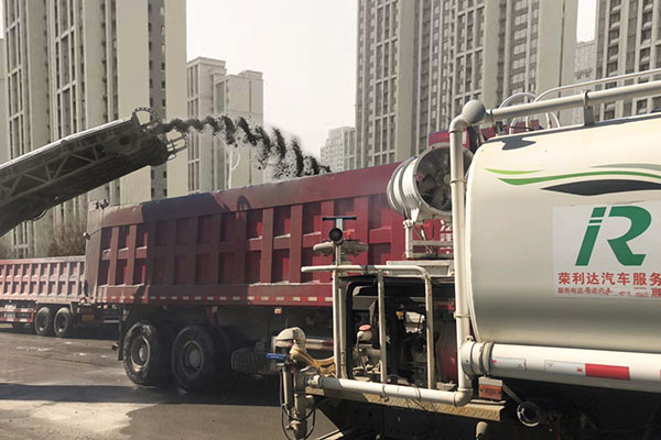 濟(jì)南挖掘機(jī)進(jìn)行租賃要知道哪些事項(xiàng)？